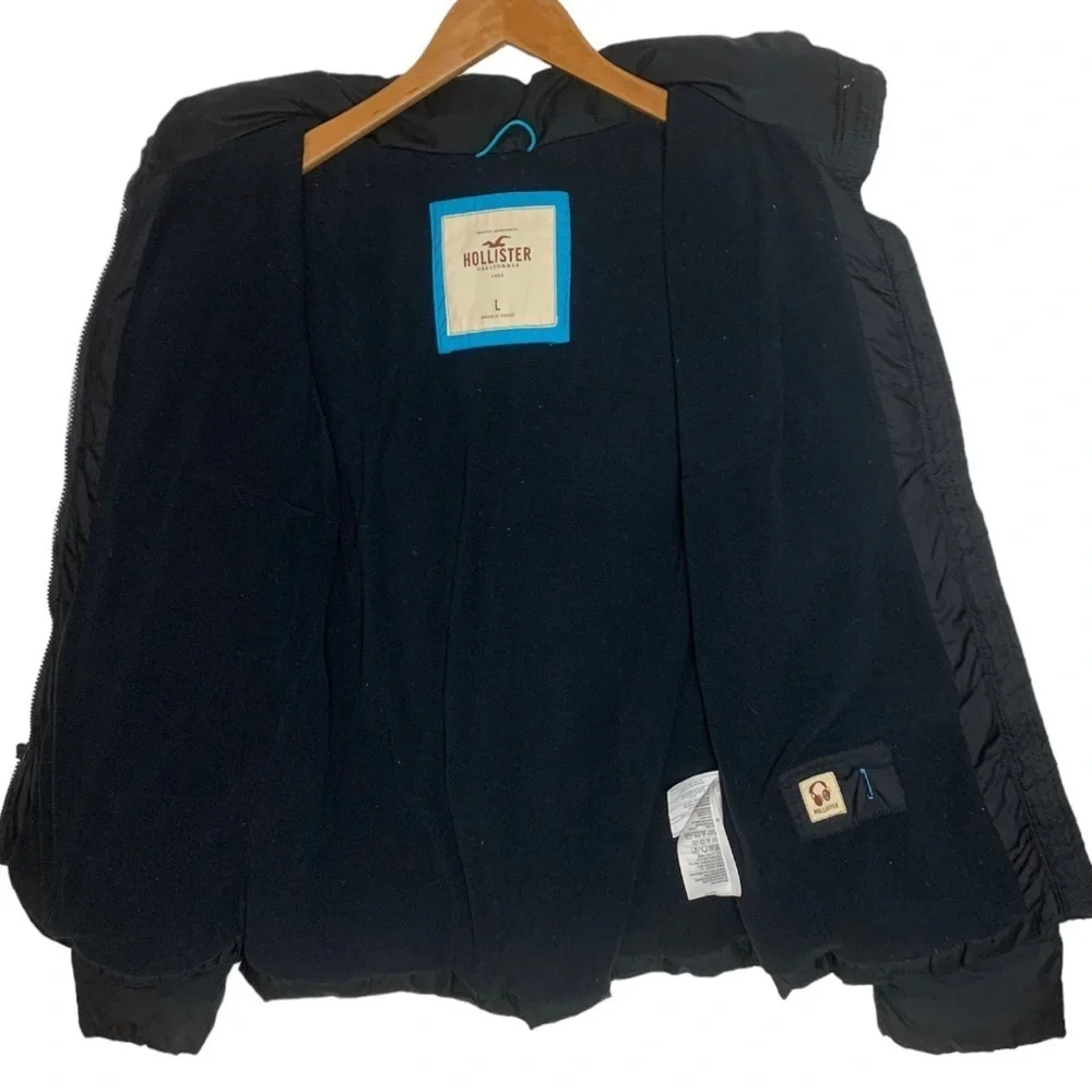 15. Hollister Black Winter Puffer Jacket Size Large Hooded - Picture 3 of 16